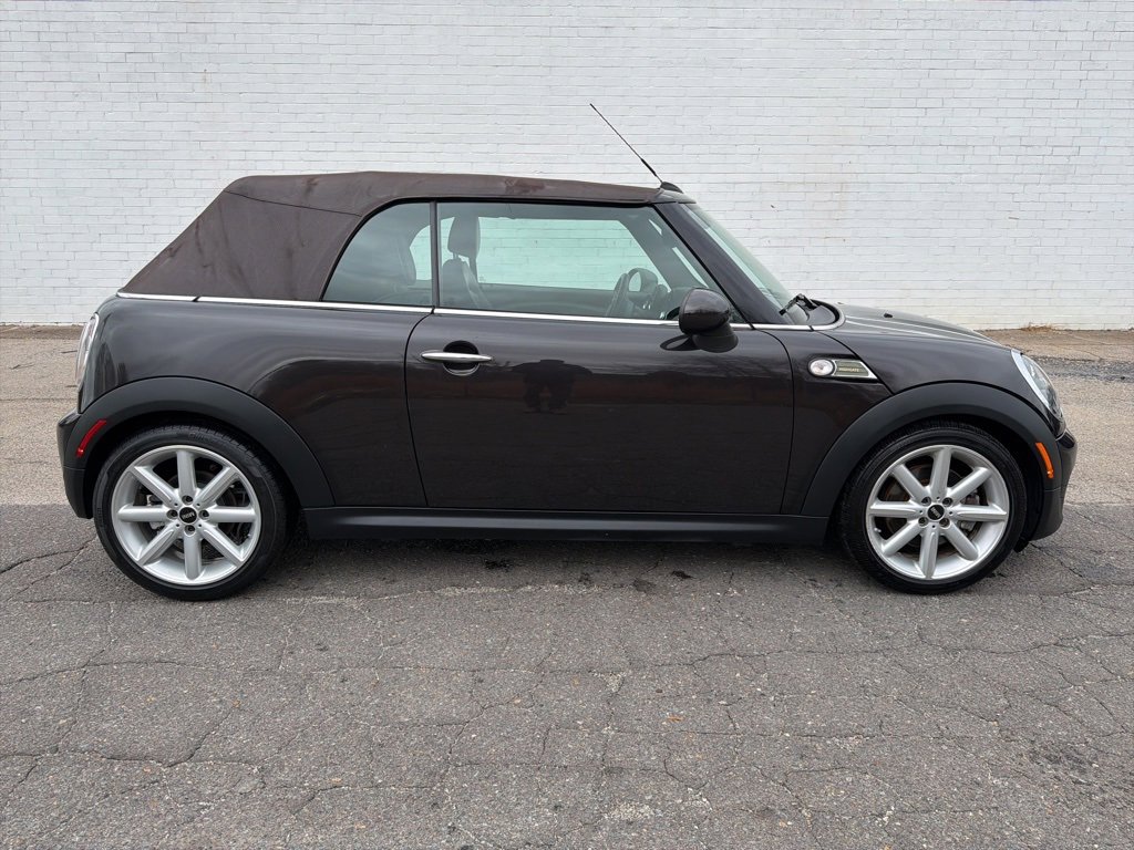Used 2014 MINI Cooper S image 2