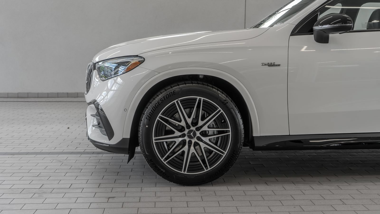New 2026 Mercedes-Benz GLC 43 AMG 4MATIC image 4