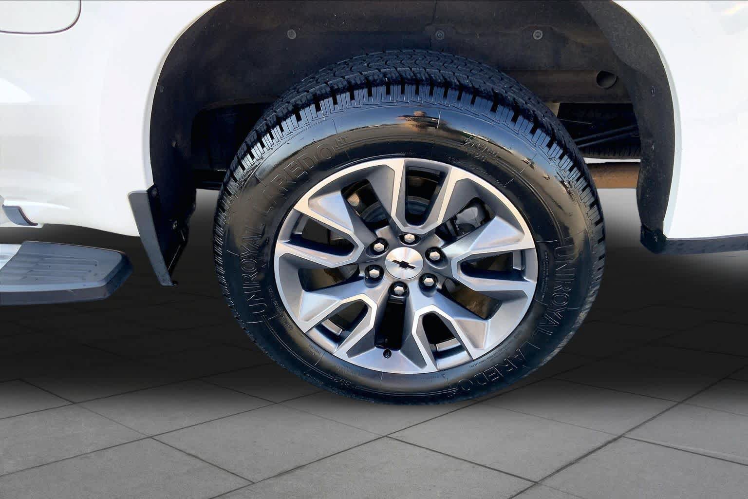Used 2020 Chevrolet Silverado 1500 RST w/ All-Star Edition AWD/4WD image 10