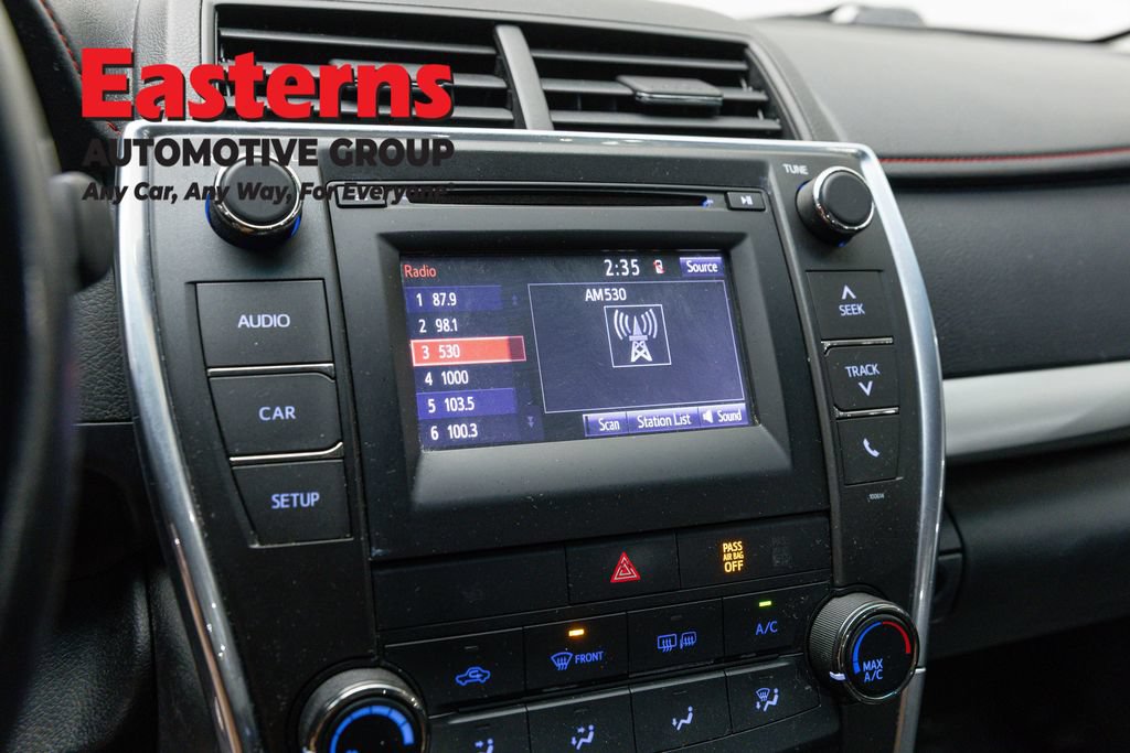 Used 2016 Toyota Camry SE FWD image 18