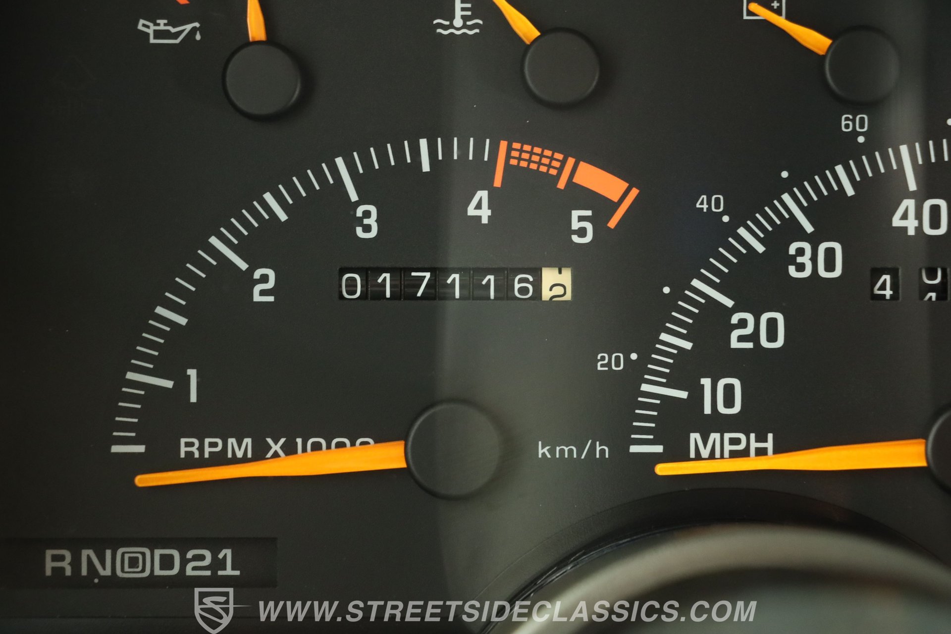 Used 1994 Chevrolet Silverado 1500 2WD Regular Cab image 38