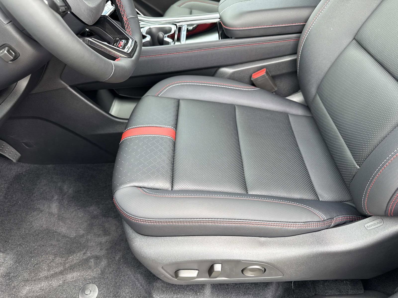 New 2026 Chevrolet Traverse RS image 20