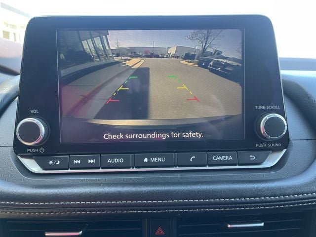 Used 2023 Nissan Rogue SV FWD image 31