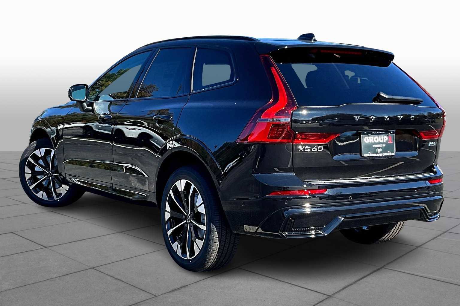 New 2026 Volvo XC60 B5 Plus w/ Protection Package Premier image 3