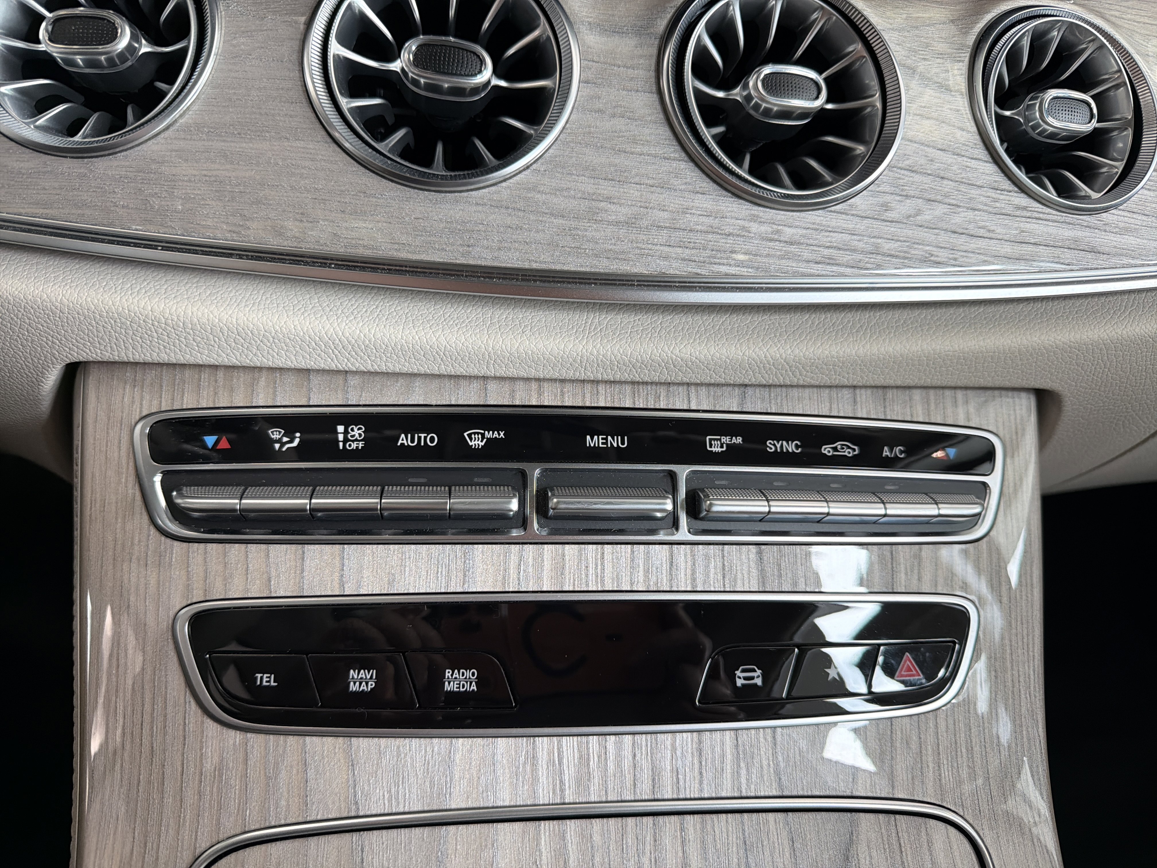 Used 2022 Mercedes-Benz E 450 4MATIC Coupe image 22