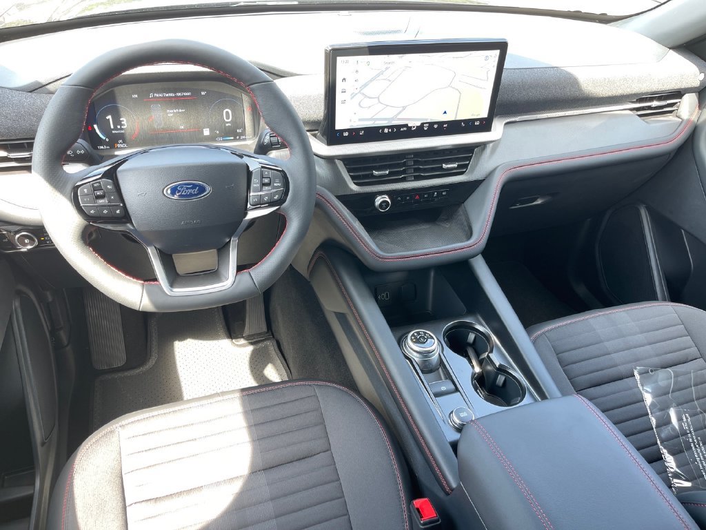 New 2026 Ford Explorer ST-Line AWD/4WD image 3