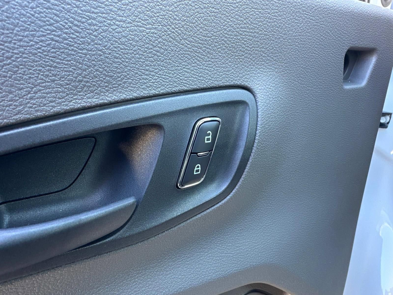 New 2024 Ford Transit 350 148 Medium Roof image 18