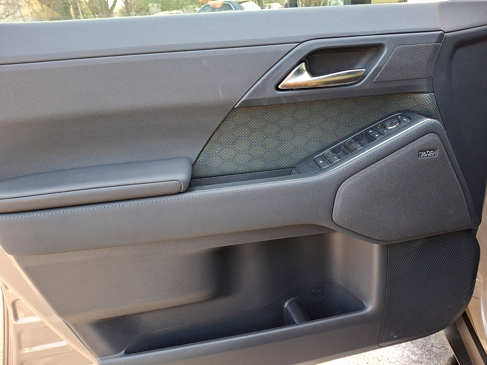 Used 2024 Lexus GX 550 image 13