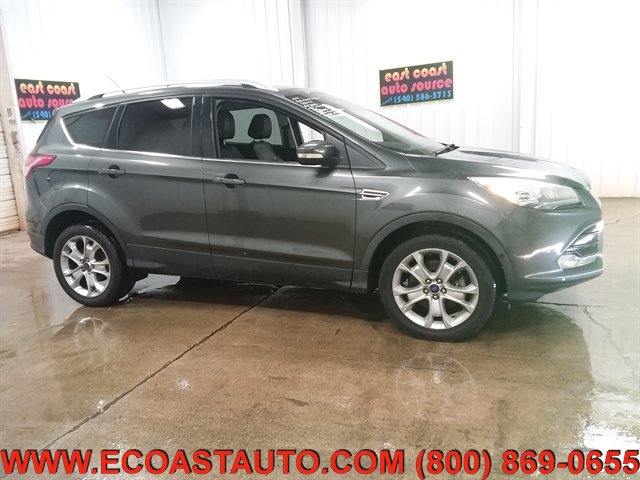Used 2015 Ford Escape Titanium w/ Equipment Group 301A AWD/4WD image 2