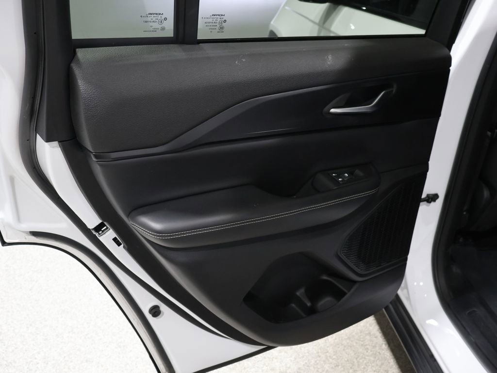 Certified 2023 Jeep Grand Cherokee Altitude image 20