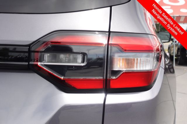Used 2025 Honda Pilot Elite image 7