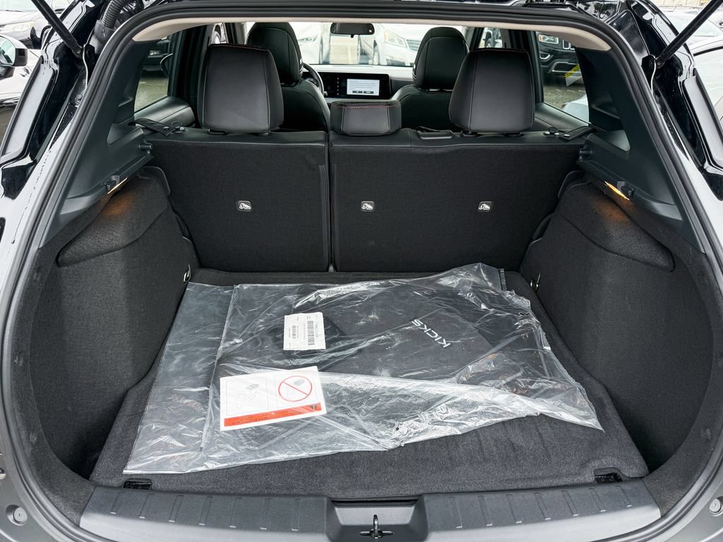 Certified 2025 Nissan Kicks SR w/ SR Premium Package AWD/4WD image 36