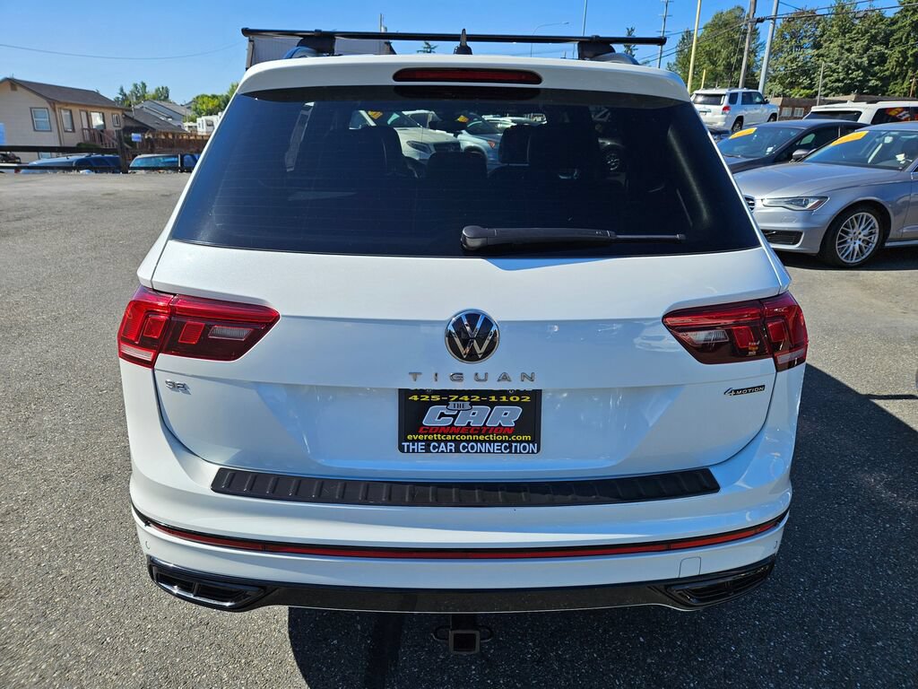 Used 2024 Volkswagen Tiguan SE R-Line AWD/4WD image 5