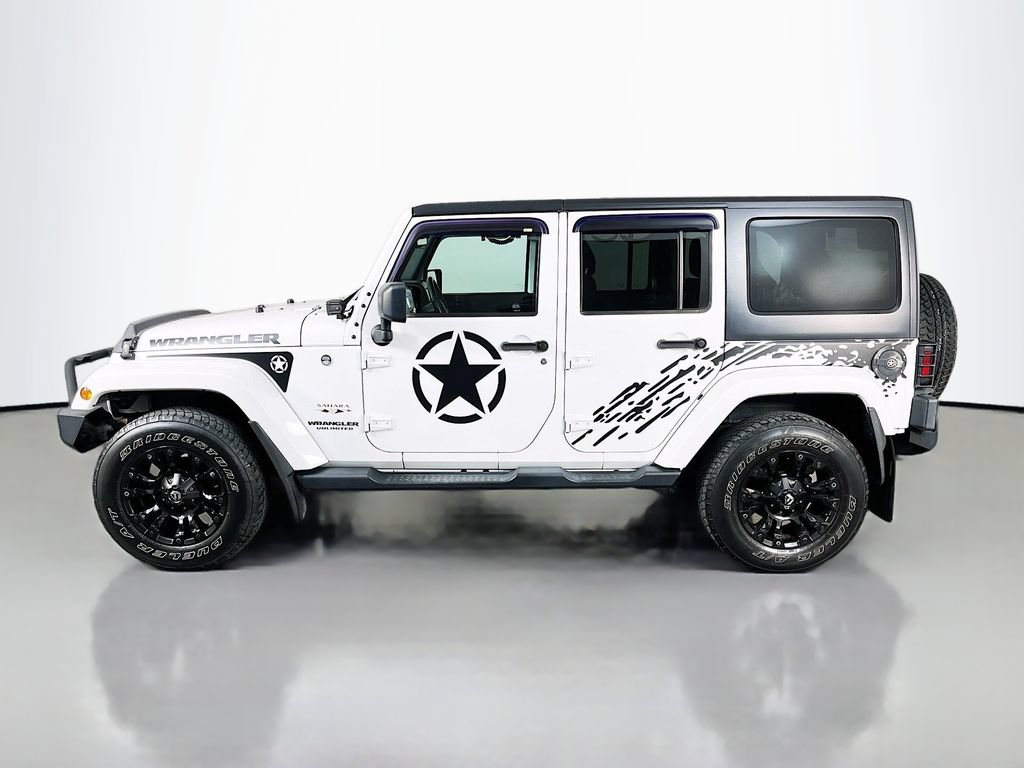 Used 2017 Jeep Wrangler Unlimited Sahara w/ Dual Top Group AWD/4WD image 5