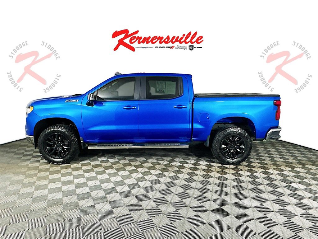 Used 2022 Chevrolet Silverado 1500 LT w/ Z71 Off-Road Package image 4