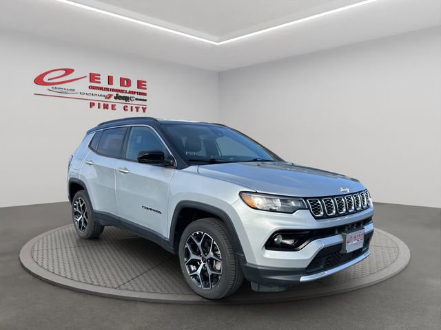 Used 2025 Jeep Compass Limited AWD/4WD image 9