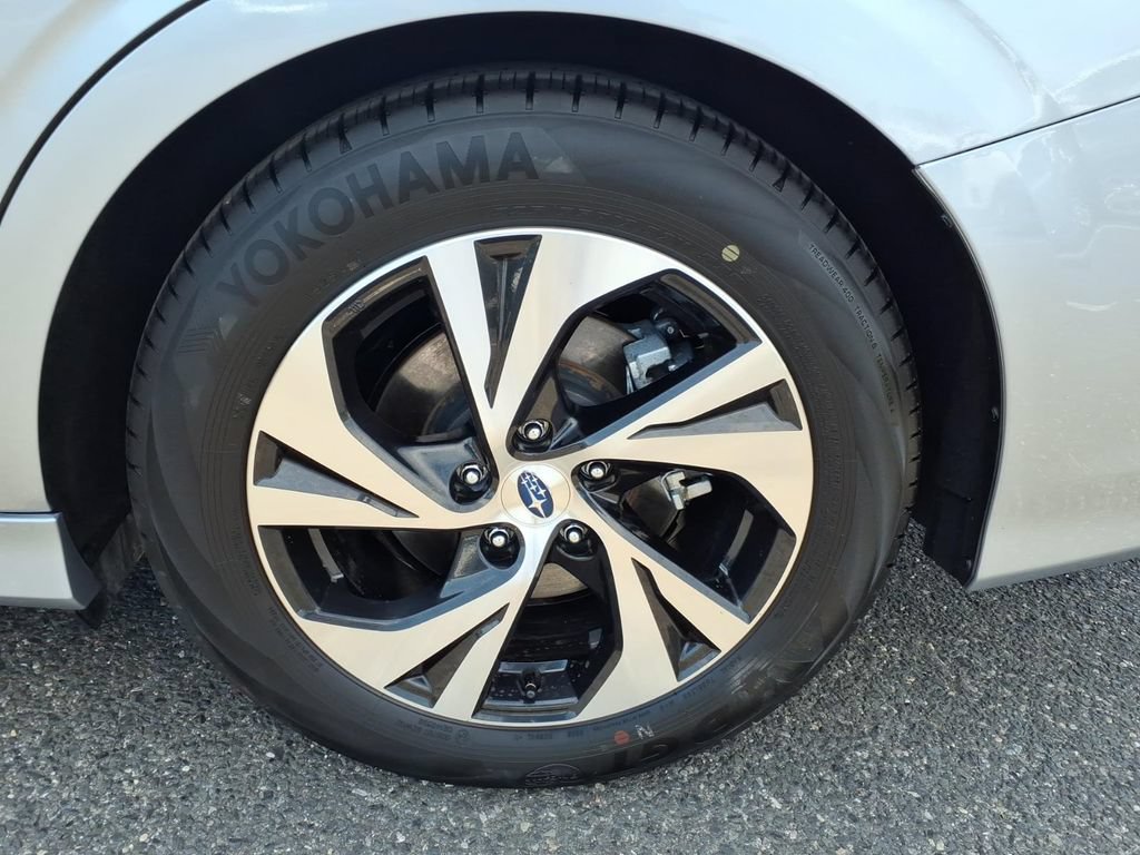 Certified 2025 Subaru Legacy Premium AWD/4WD image 17