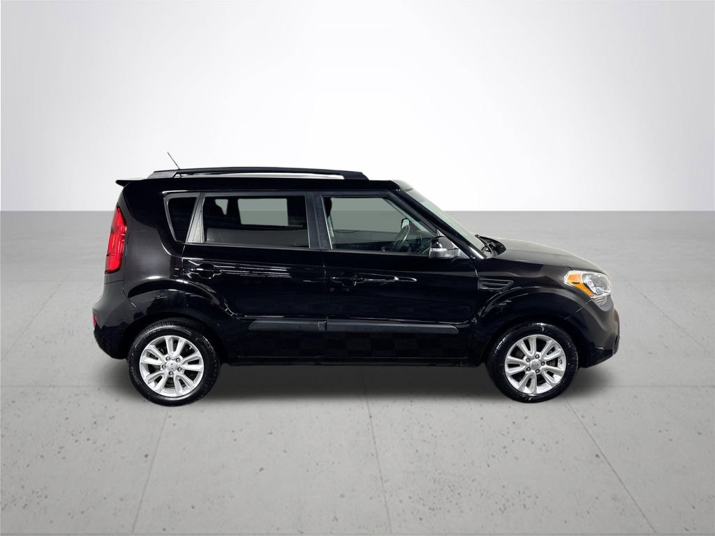 Used 2012 Kia Soul + FWD image 5