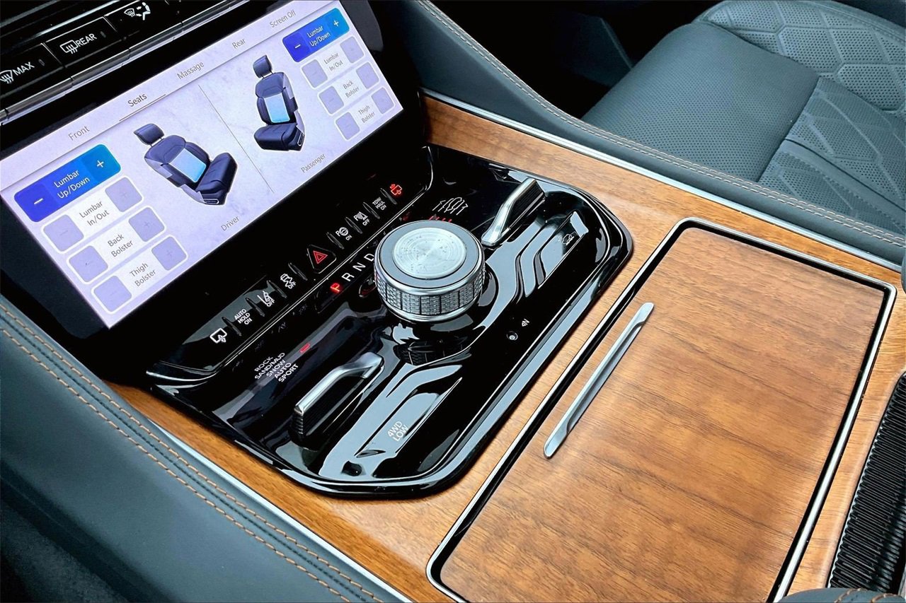 Used 2022 Jeep Grand Wagoneer Series III image 33