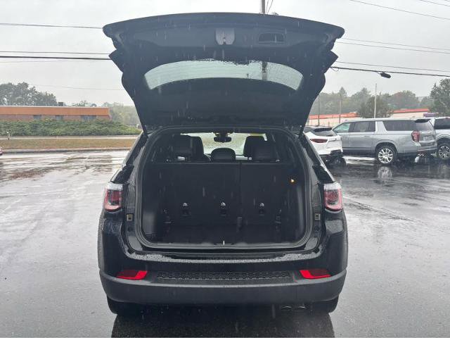 Used 2022 Jeep Compass Latitude w/ Sun and Sound Group image 8