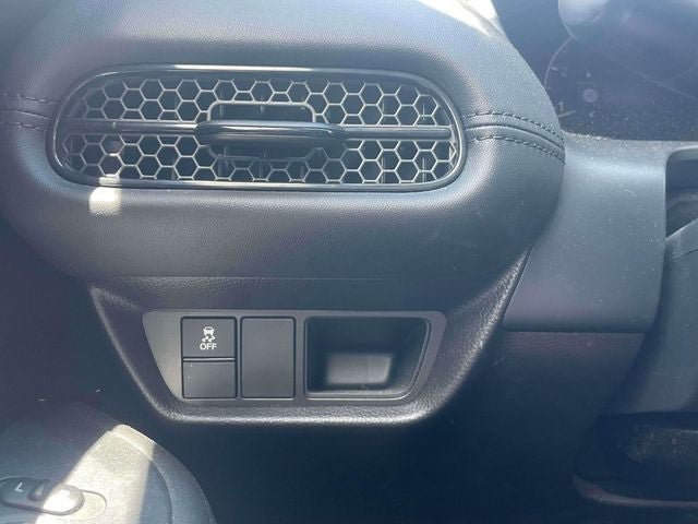 Used 2023 Honda HR-V LX image 21