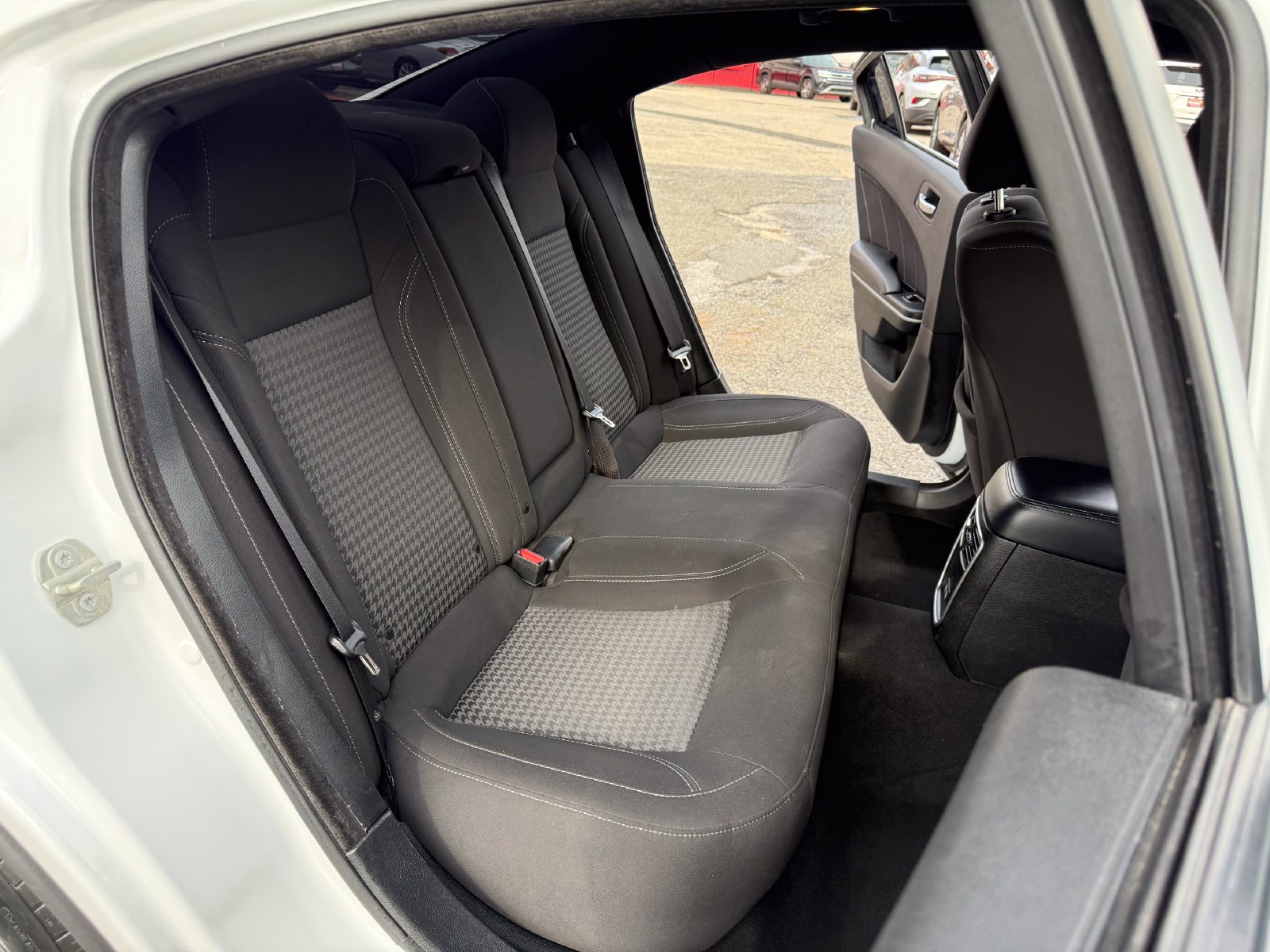 Used 2023 Dodge Charger SXT RWD image 5