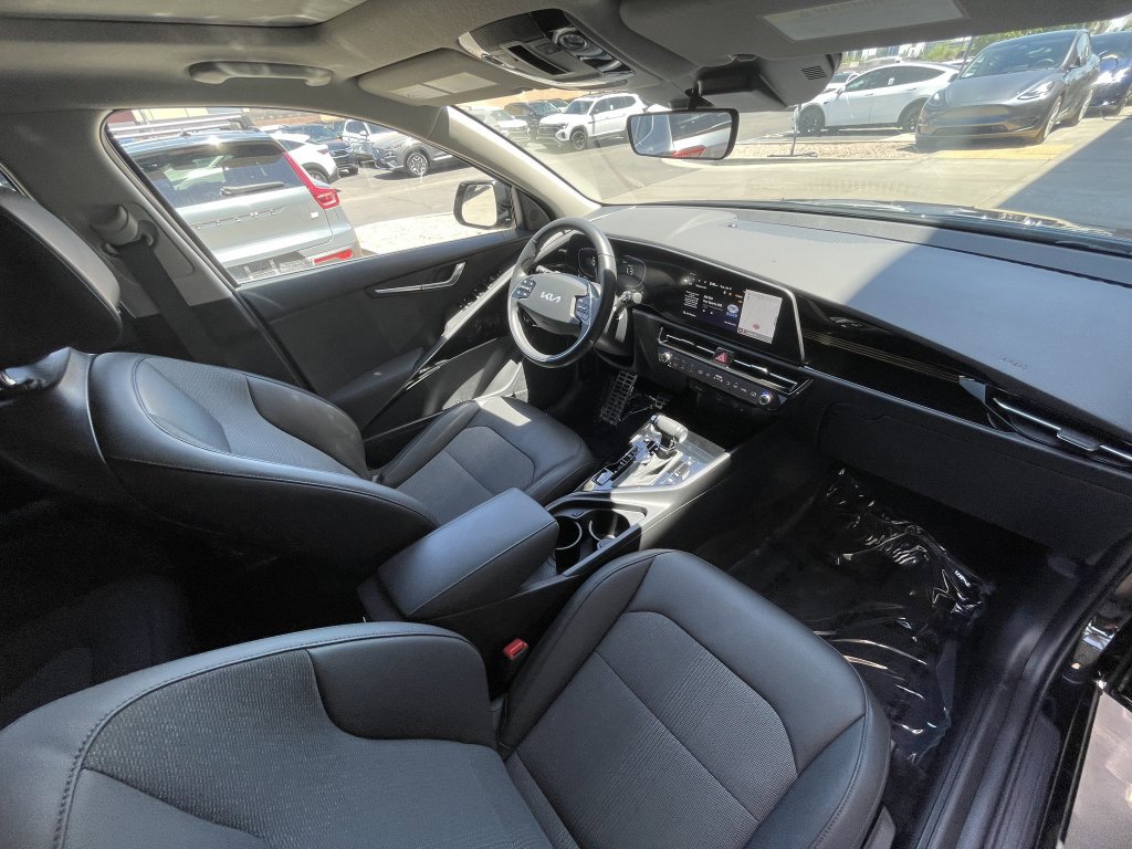 Used 2023 Kia Niro EX Touring image 22