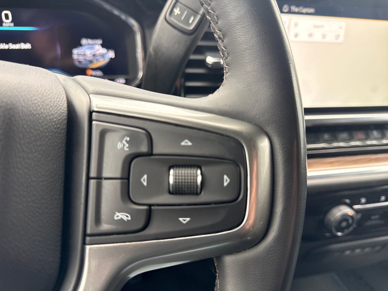 Used 2024 Chevrolet Silverado 3500 LT image 25