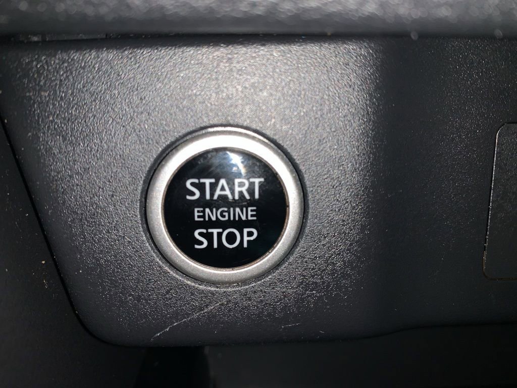 Used 2023 Nissan Rogue SV image 23