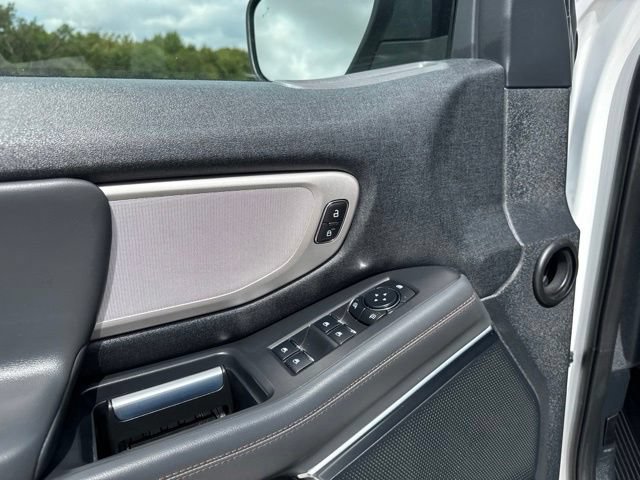 Used 2025 Ford Expedition Max Active AWD/4WD image 17