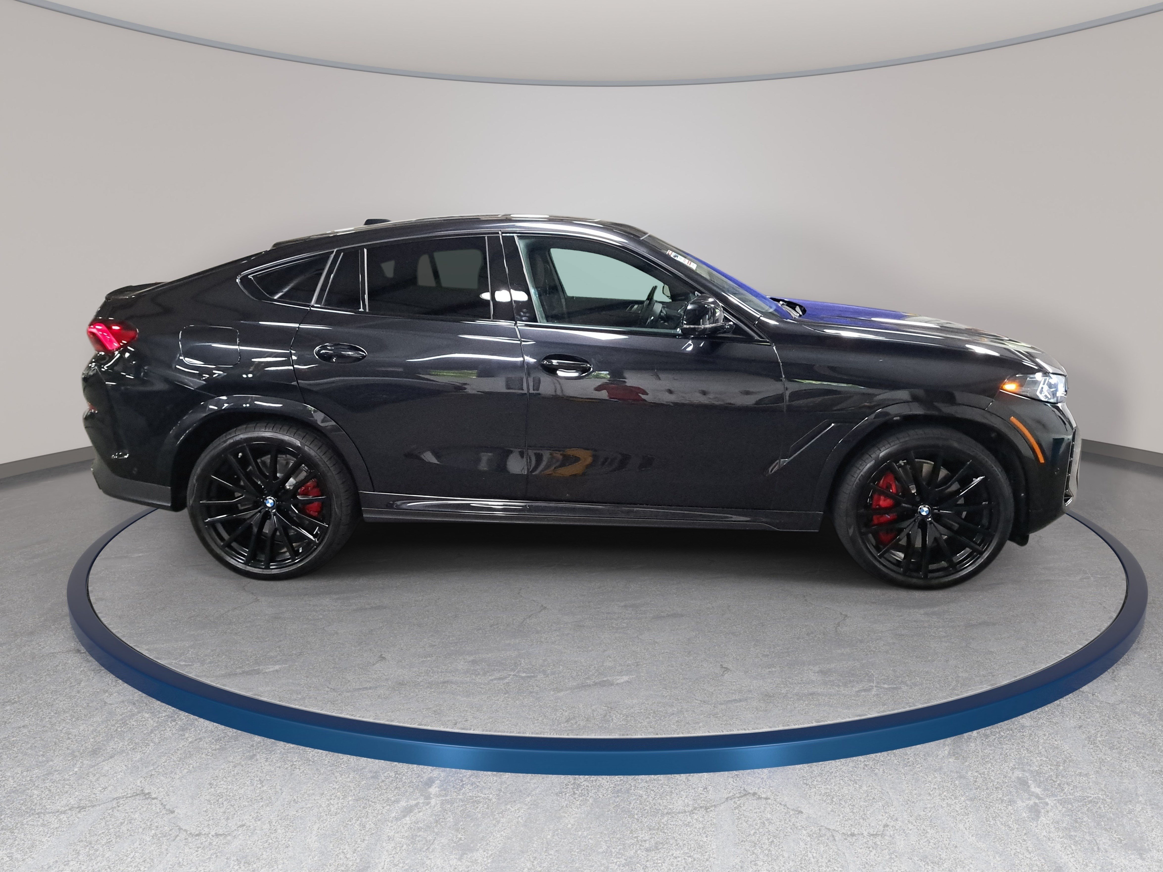 Certified 2026 BMW X6 M60i AWD/4WD image 5