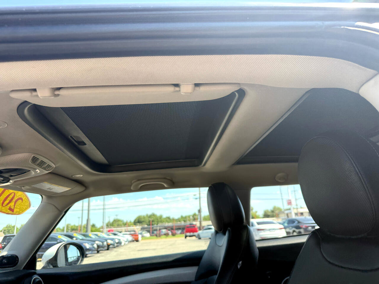 Used 2015 MINI Cooper S image 23