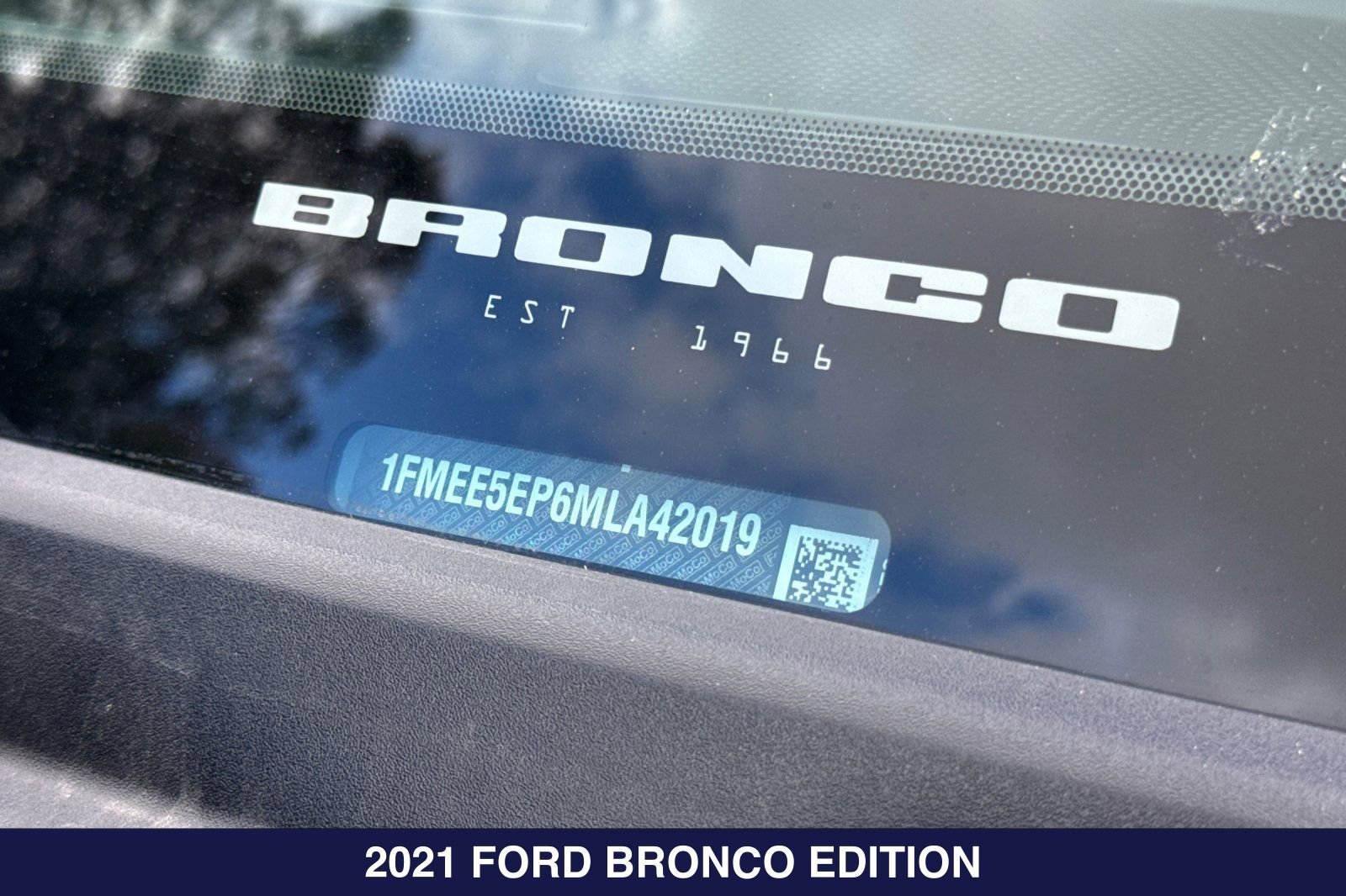 Used 2021 Ford Bronco First Edition AWD/4WD image 2
