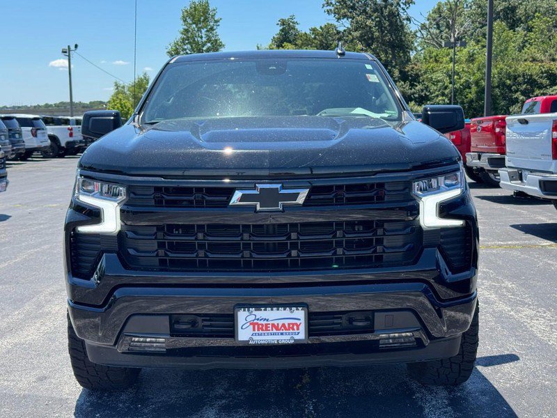 Used 2025 Chevrolet Silverado 1500 RST AWD/4WD image 9