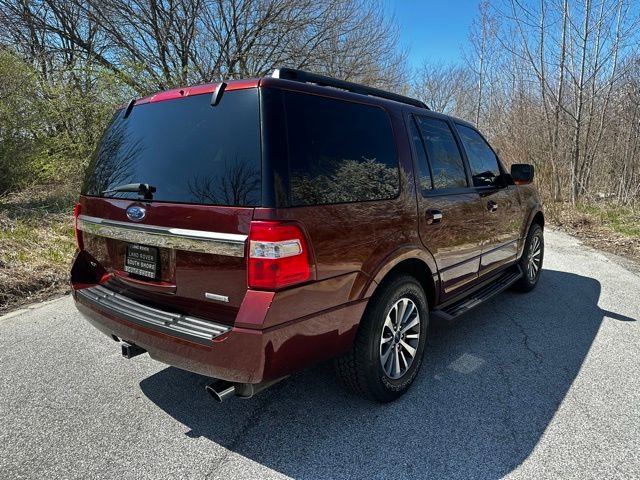 Used 2017 Ford Expedition XLT w/ Equipment Group 202A AWD/4WD image 5