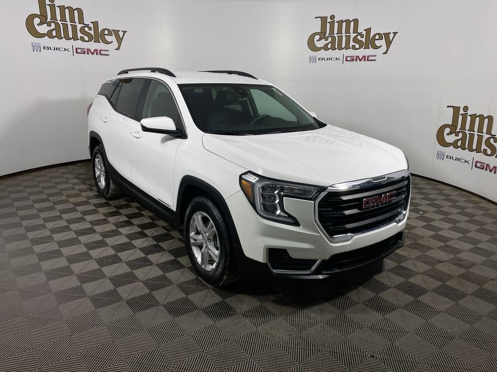 Certified 2023 GMC Terrain SLE w/ Driver Convenience Package image 1