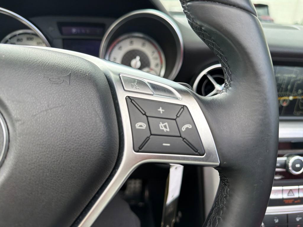 Used 2014 Mercedes-Benz SLK 350 image 21
