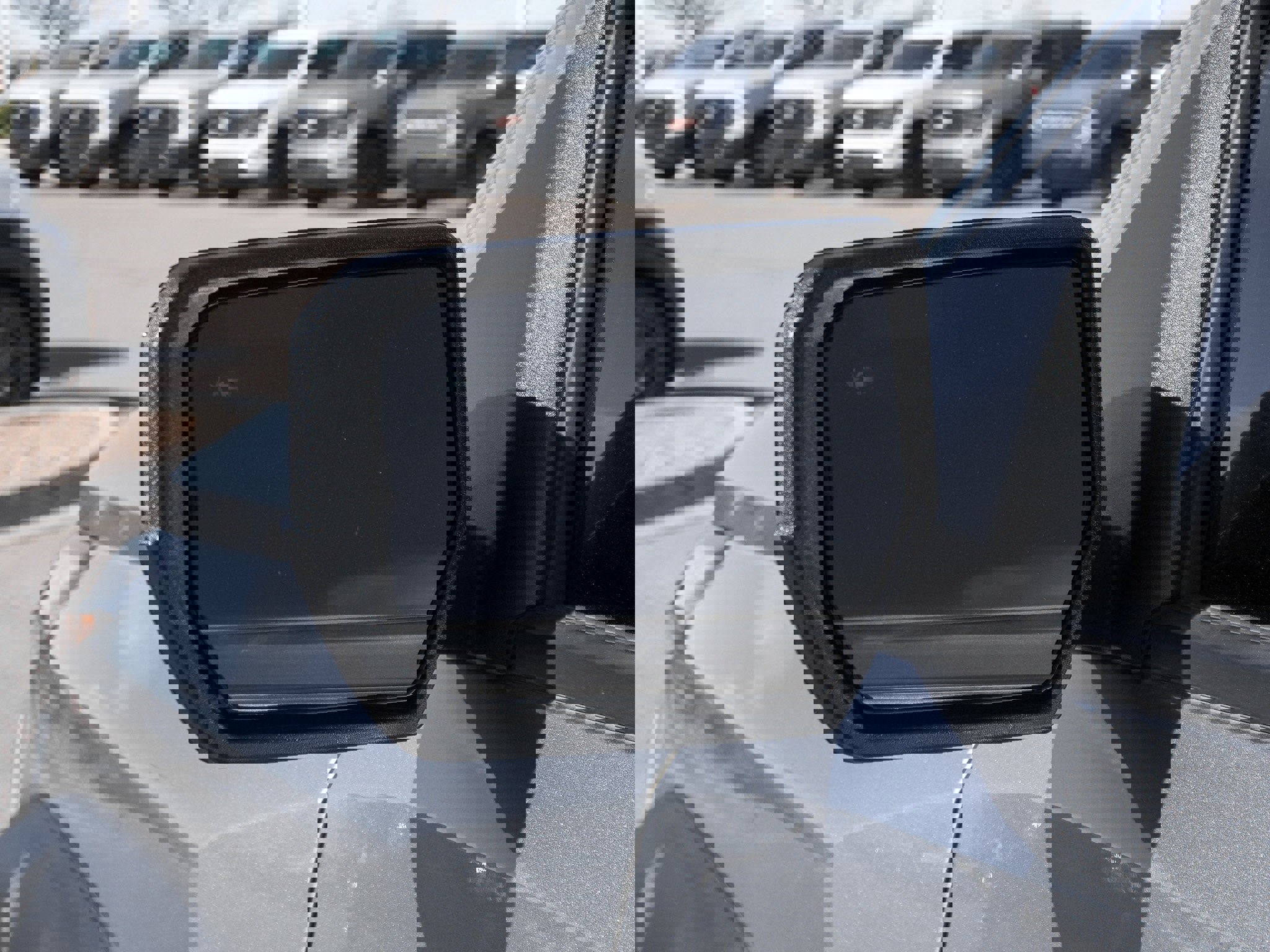 Used 2025 Chevrolet Colorado ZR2 w/ Technology Package image 17