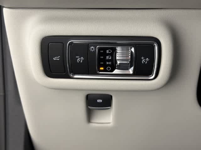 New 2026 Lincoln Nautilus Premier w/ Equipment Group 102A AWD/4WD image 13