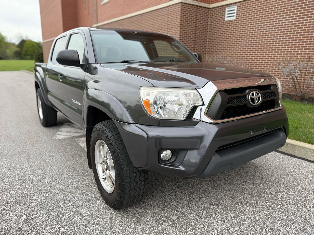 Used 2013 Toyota Tacoma 4x4 Double Cab w/ TRD Off-Road Pkg image 23