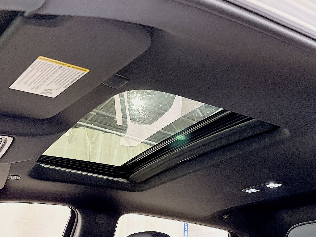 Used 2024 Chevrolet Silverado 3500 High Country w/ High Country Premium Package image 18