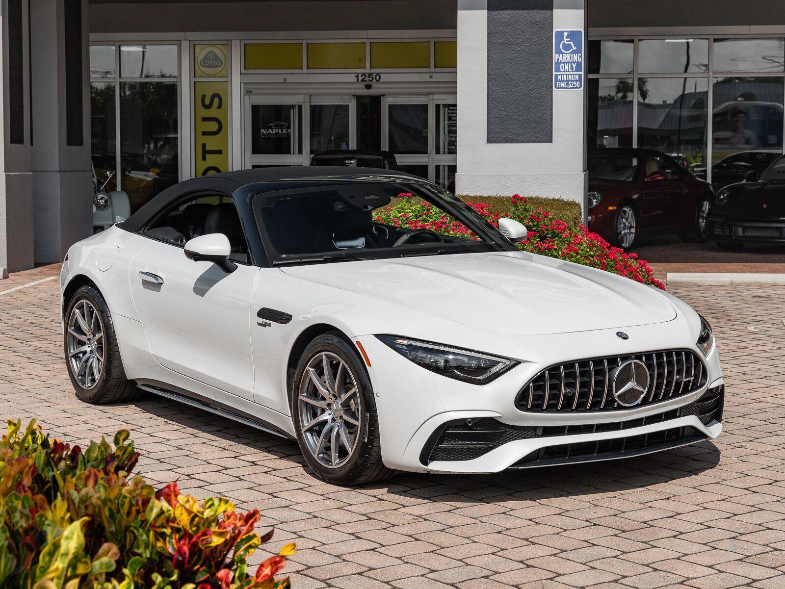 Used 2023 Mercedes-Benz SL 43 AMG image 44