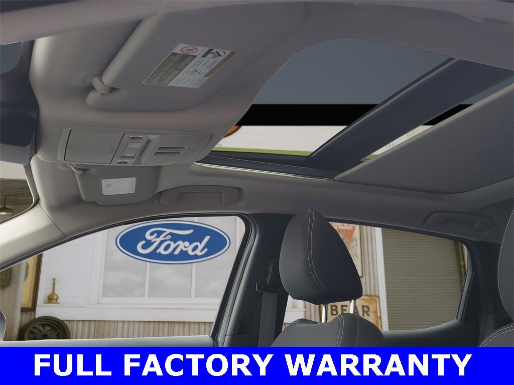 Used 2025 Nissan Kicks SV w/ SV Premium Package image 13