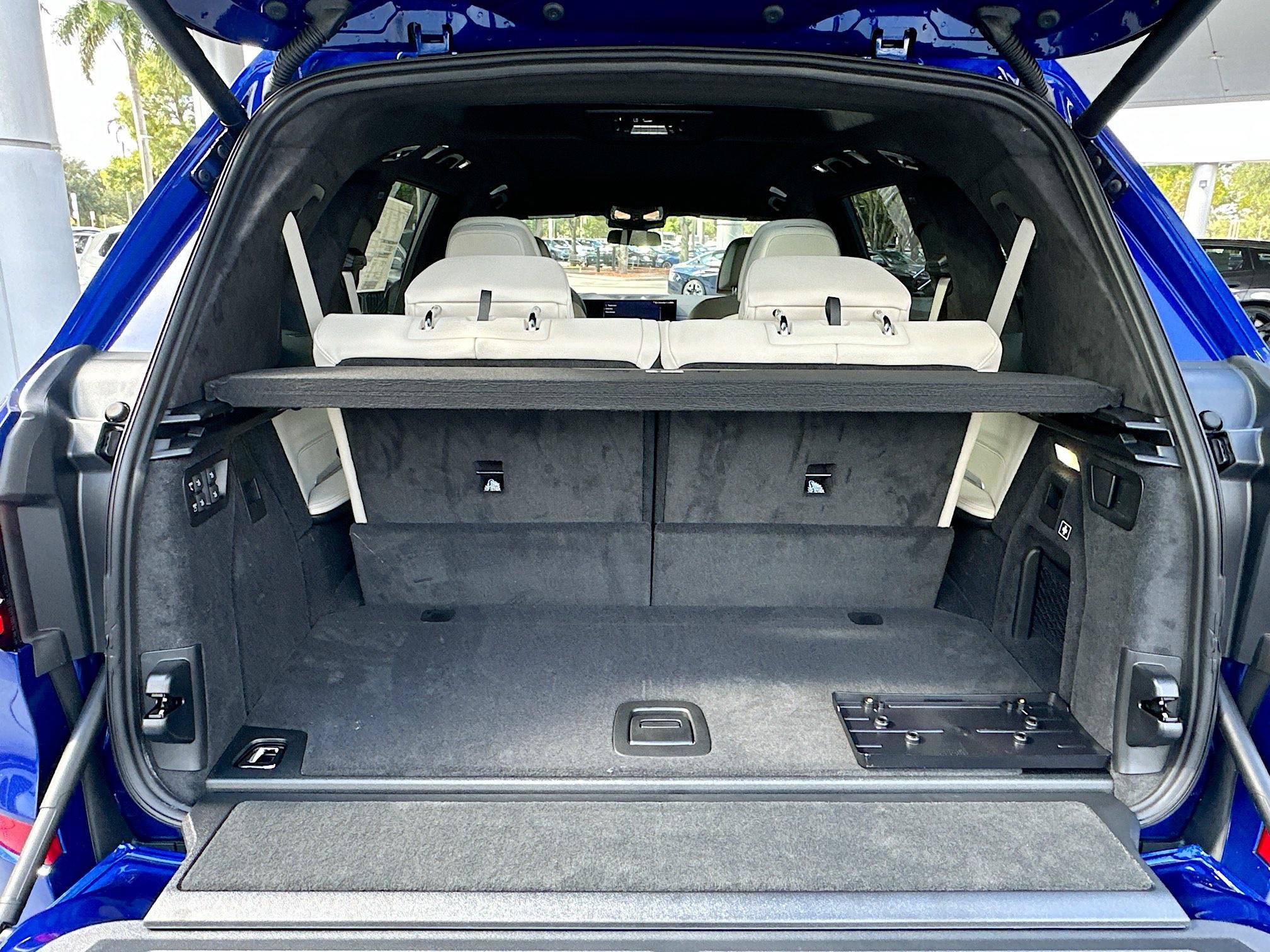 New 2026 BMW X7 M60i image 21