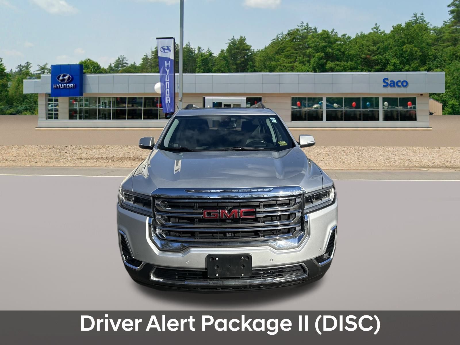 Used 2020 GMC Acadia SLT w/ Driver Alert Package II image 3