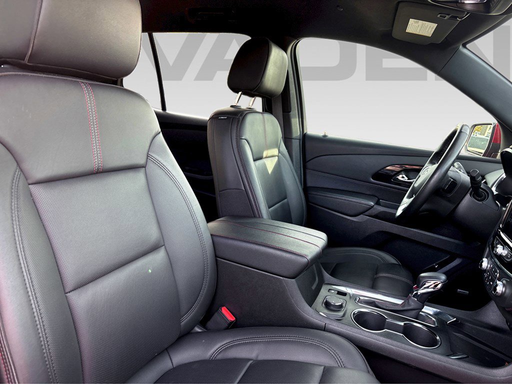 Used 2023 Chevrolet Traverse RS image 14