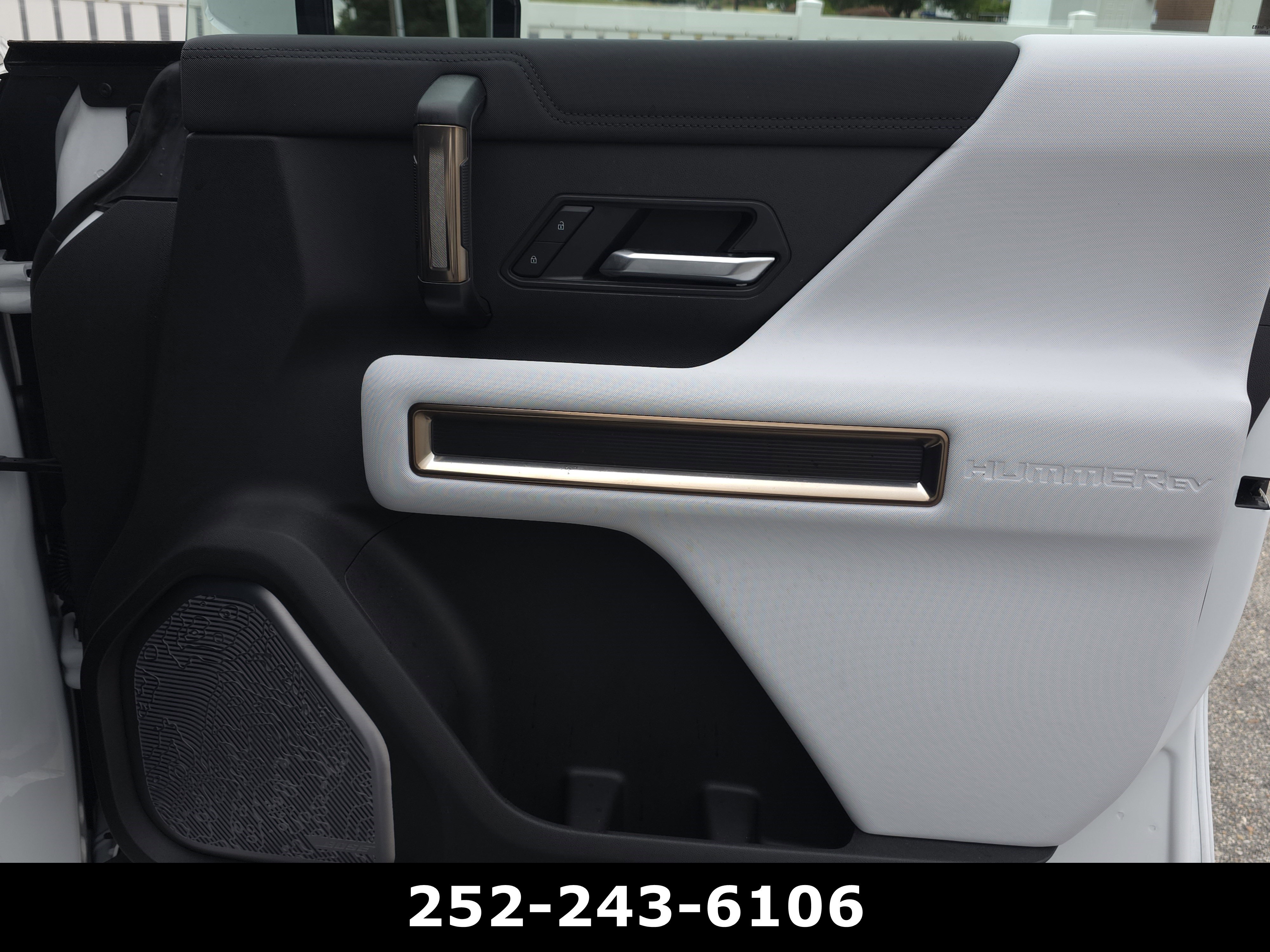 Used 2025 GMC Hummer EV 3X AWD/4WD image 57