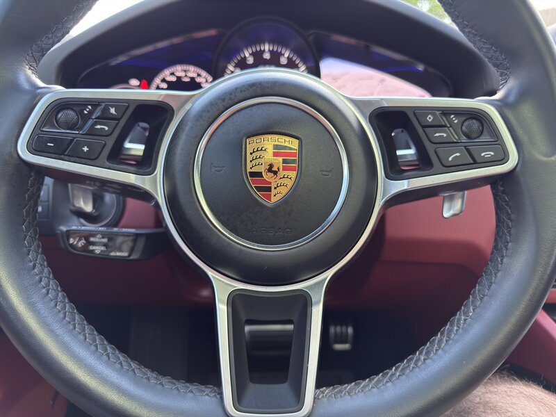 Used 2022 Porsche Cayenne GTS AWD/4WD image 34