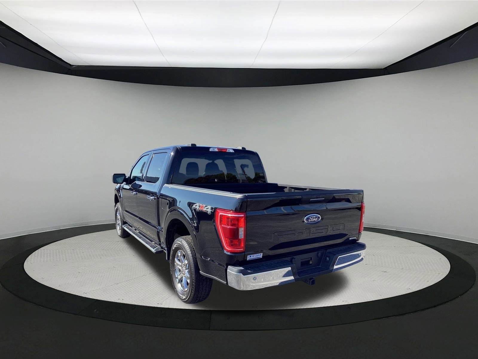 Used 2022 Ford F150 XLT w/ Equipment Group 301A Mid AWD/4WD image 6