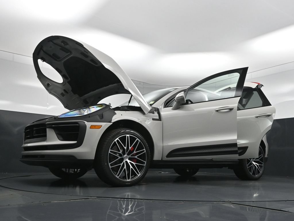 New 2026 Porsche Macan S AWD/4WD image 35